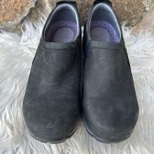 DANSKO PATTI BLACK SLIP RESISTANT size 38 ( US 8)